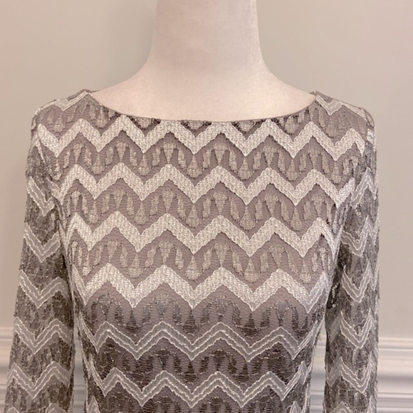 Jessica H lace dress - Picture 2 of 10